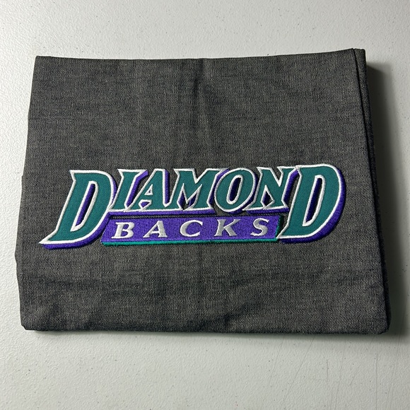 DiamondBacks Tuck Valance - Picture 2 of 3